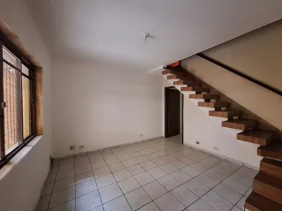 Casa com 1 Quarto para alugar, 60m² no Jardim Rossin, São Paulo