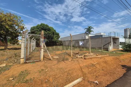 Lote/Terreno à venda, 375m² no Parque Sagrada Família, Rondonópolis