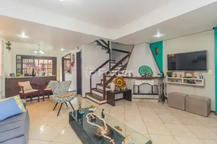 Casa com 3 Quartos à venda, 197m² no Cavalhada, Porto Alegre