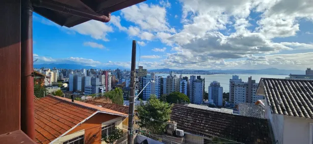 Casa com 4 Quartos à venda, 320m² no Agronômica, Florianópolis