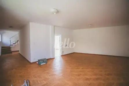 Casa com 2 Quartos para alugar, 247m² no Mirandópolis, São Paulo