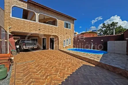 Casa com 5 Quartos à venda, 247m² no Belmira Novaes, Peruíbe