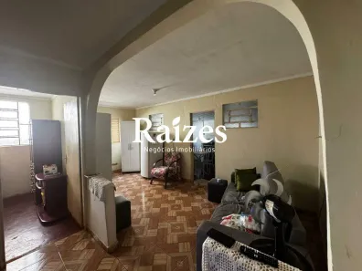 Casa com 3 Quartos à venda, 180m² no Luizote de Freitas, Uberlândia