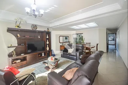 Casa com 3 Quartos à venda, 235m² no Jardim do Mar, São Bernardo do Campo