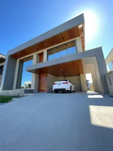 Casa com 4 Quartos à venda, 236m² no São João do Rio Vermelho, Florianópolis