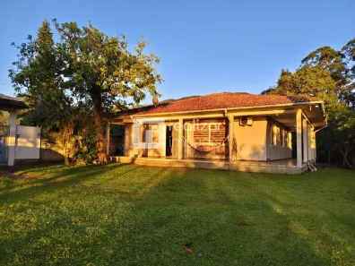 Casa com 4 Quartos para venda ou aluguel, 1346m² no Enseada do Brito (Ens Brito), Palhoça