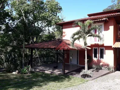 Casa com 4 Quartos à venda, 230m² no Maria Paula, São Gonçalo