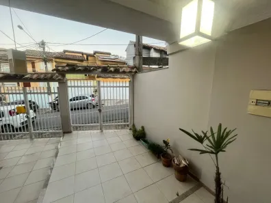 Casa com 3 Quartos à venda, 240m² no Jardim Vitória, Macaé