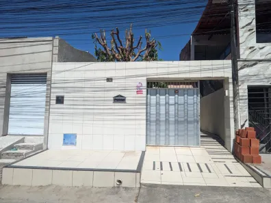 Casa com 4 Quartos para alugar, 300m² no Jóquei Clube, Fortaleza