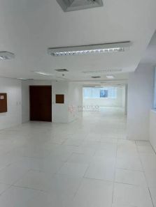 Sala Comercial para venda ou aluguel, 400m² no Enseada do Suá, Vitória