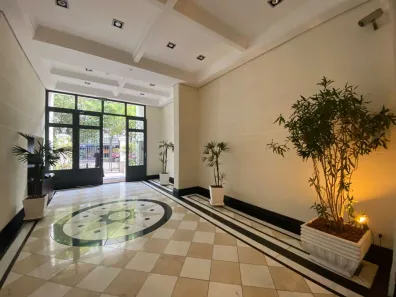 Apartamento com 1 Quarto para venda ou aluguel, 90m² no Moinhos de Vento, Porto Alegre