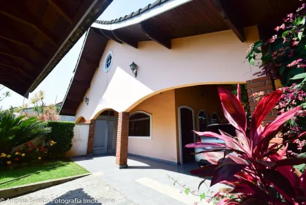 Sobrado com 4 Quartos à venda, 180m² no Bal Stella Maris, Peruíbe