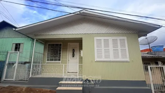 Casa com 3 Quartos para alugar, 60m² no Rio Branco, Caxias do Sul