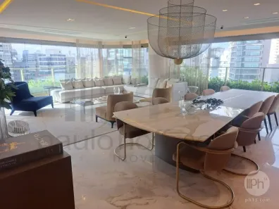 Apartamento com 3 Quartos à venda, 221m² no Moema, São Paulo