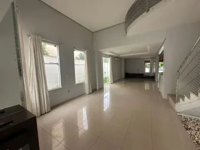 Casa de Condomínio com 3 Quartos para alugar, 300m² no Loteamento Portal do Sol I, Goiânia