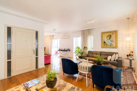 Apartamento com 3 Quartos para alugar, 200m² no Santa Cecília, São Paulo