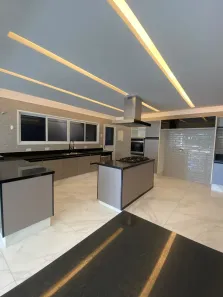 Sobrado com 4 Quartos para alugar, 600m² no Arujázinho I, II e III, Arujá