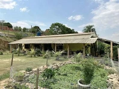 Fazenda/Sítio com 4 Quartos à venda, 5400m² no , Mairinque