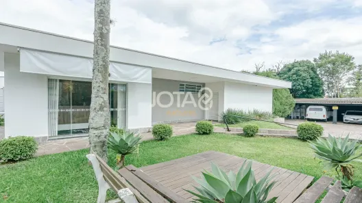 Casa com 13 Quartos à venda, 385m² no Bom Retiro, Curitiba