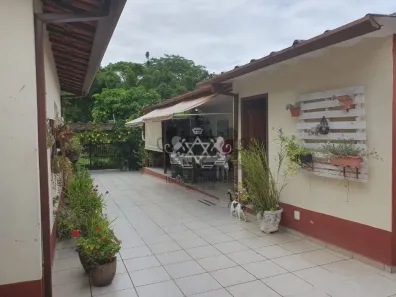 Casa com 5 Quartos à venda, 288m² no Jardim Porto Novo, Caraguatatuba