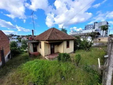 Lote/Terreno à venda, 830m² no Petrópolis, Caxias do Sul