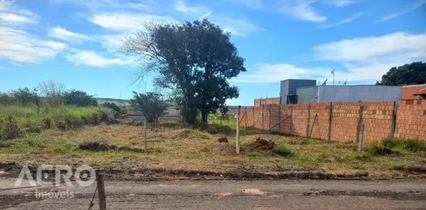 Lote/Terreno à venda, 707m² no Quinta da Bela Olinda, Bauru