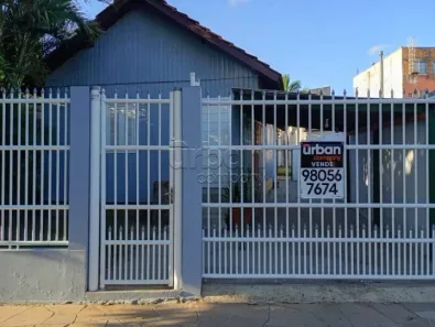 Casa com 2 Quartos à venda, 70m² no Centro, Canoas
