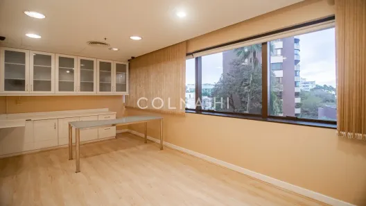 Sala Comercial à venda, 64m² no Moinhos de Vento, Porto Alegre