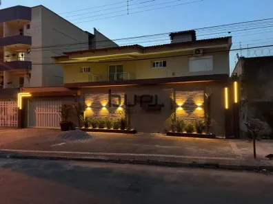 Sobrado com 4 Quartos à venda, 260m² no Setor Leste Universitário, Goiânia