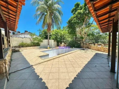 Casa com 8 Quartos à venda, 437m² no Camboinhas, Niterói