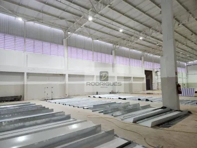 Galpão/Depósito/Armazém para alugar, 7200m² no Piraporinha, Diadema