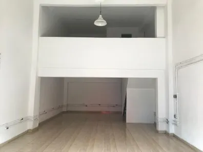 Ponto Comercial para alugar, 75m² no Santa Efigênia, São Paulo