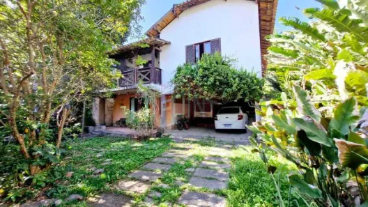 Casa com 4 Quartos à venda, 322m² no Mata Paca, Niterói