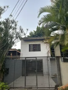 Casa com 2 Quartos para alugar, 221m² no Centro, Foz do Iguaçu