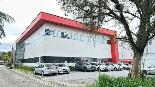 Sala Comercial para alugar, 180m² no Boa Vista, Joinville