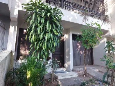 Casa com 5 Quartos à venda, 176m² no Santa Cecília, Porto Alegre