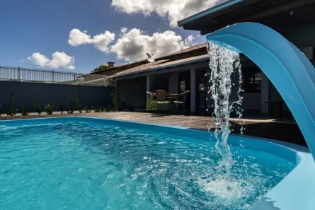 Casa com 4 Quartos para alugar, 150m² no Bombas, Bombinhas