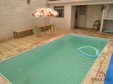 Sobrado com 3 Quartos à venda, 160m² no Parque Bitaru, São Vicente