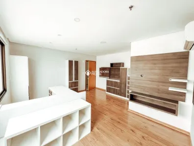 Sala Comercial à venda, 28m² no Menino Deus, Porto Alegre