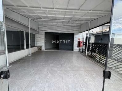 Ponto Comercial para alugar, 200m² no Vila Thais, Atibaia