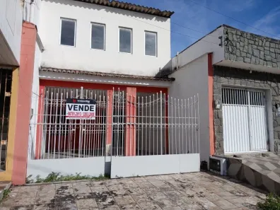Casa com 2 Quartos à venda, 220m² no Alecrim, Natal