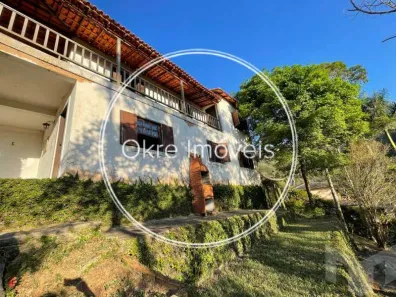 Casa de Condomínio com 3 Quartos à venda, 500m² no Posse, Petrópolis