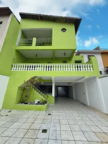 Sobrado com 3 Quartos à venda, 315m² no Vila Vitória, Santo André