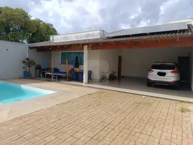 Casa com 3 Quartos à venda, 250m² no Cidade Jardim, Uberlândia