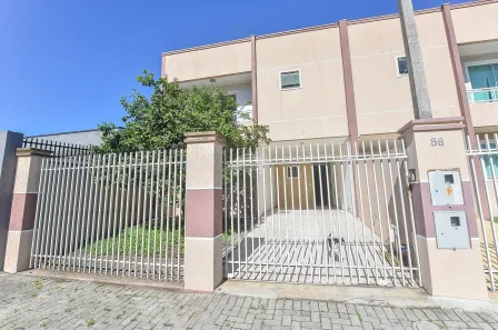 Sobrado com 3 Quartos à venda, 180m² no Cajuru, Curitiba