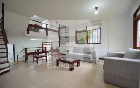 Casa com 4 Quartos para alugar, 180m² no Itacorubi, Florianópolis
