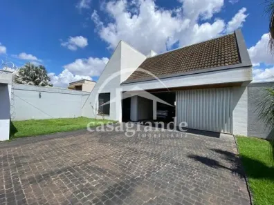 Casa com 4 Quartos para alugar, 385m² no Morada da Colina, Uberlândia