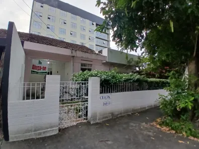 Casa com 3 Quartos para alugar, 270m² no Poço, Recife