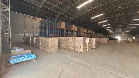 Galpão/Depósito/Armazém para alugar, 3300m² no Distrito Industrial, Cuiabá