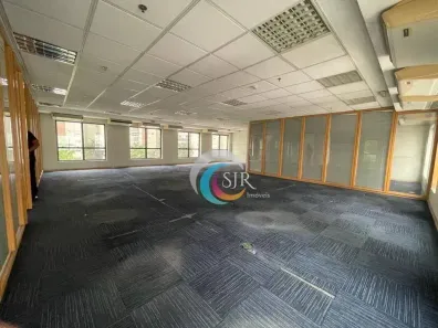 Sala Comercial para alugar, 227m² no Vila Olímpia, São Paulo